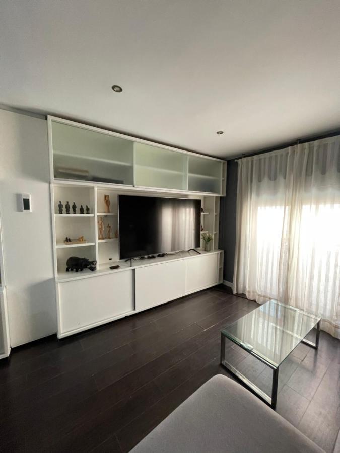 Moderno Con Plaza De Garaje En Pleno Centro De Appartement