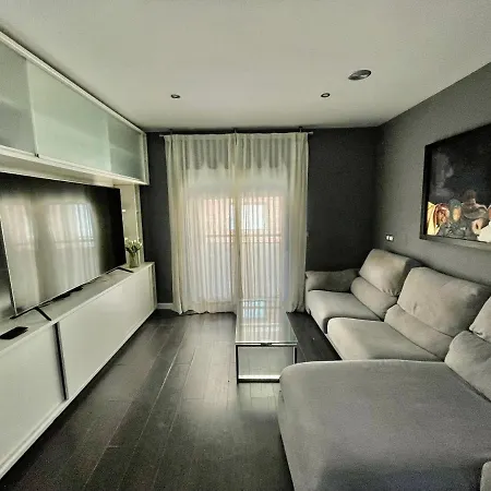 Moderno Apartamento Con Plaza De Garaje En Pleno Centro De Almeria Exterior photo