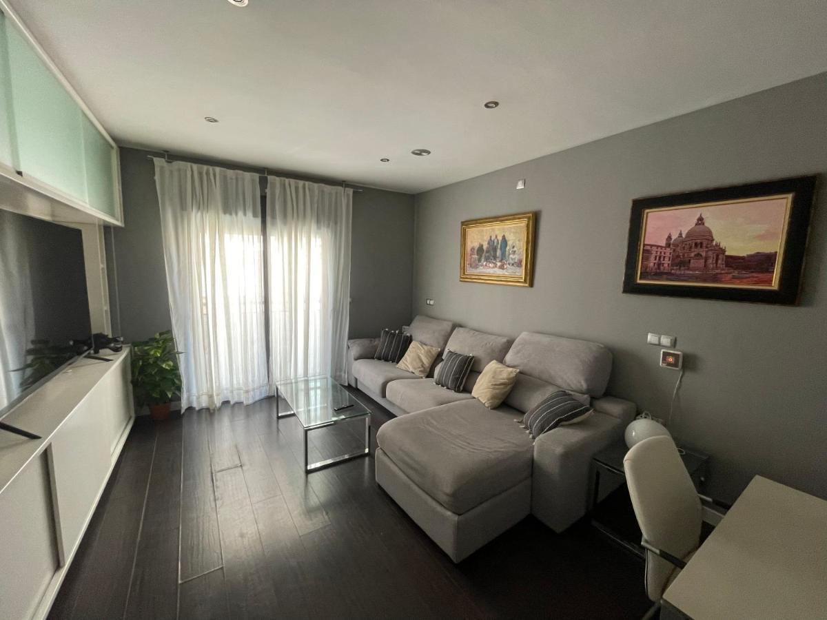 Moderno Con Plaza De Garaje En Pleno Centro De Apartment Almeria