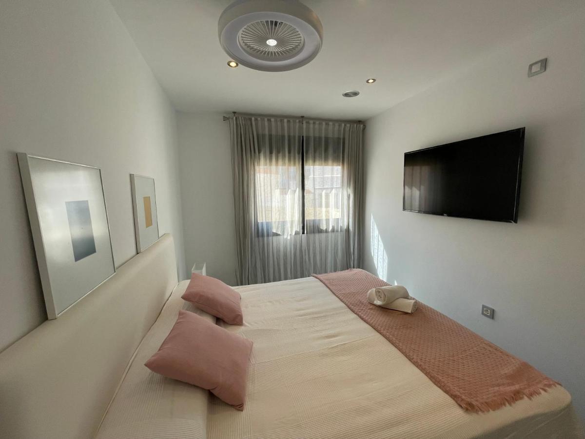 Apartment Moderno Con Plaza De Garaje En Pleno Centro De *